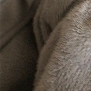 Meet your Posher, Carolina